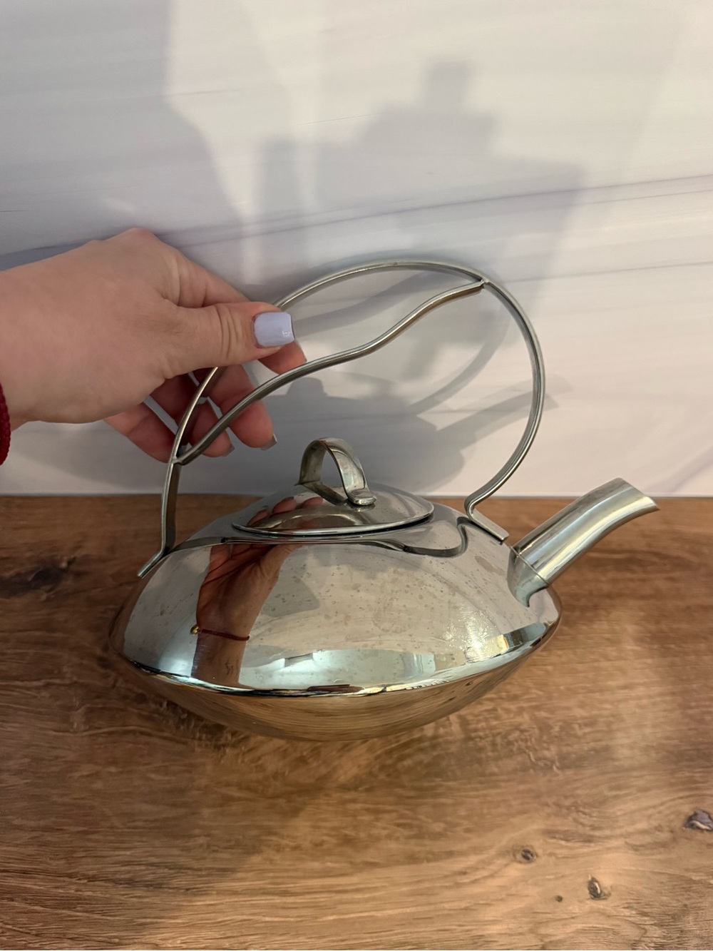 Il Mulino New York 18/10 Stainless Steel Stovetop Tea Kettle Induction